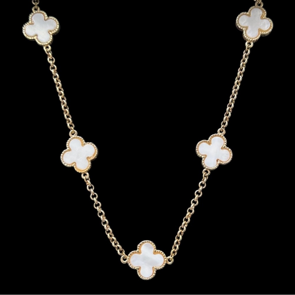 White and Gold Five Clover Station Necklace